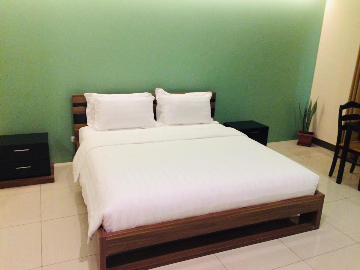 Ybc Grand Hotel Olongapo Bagian luar foto