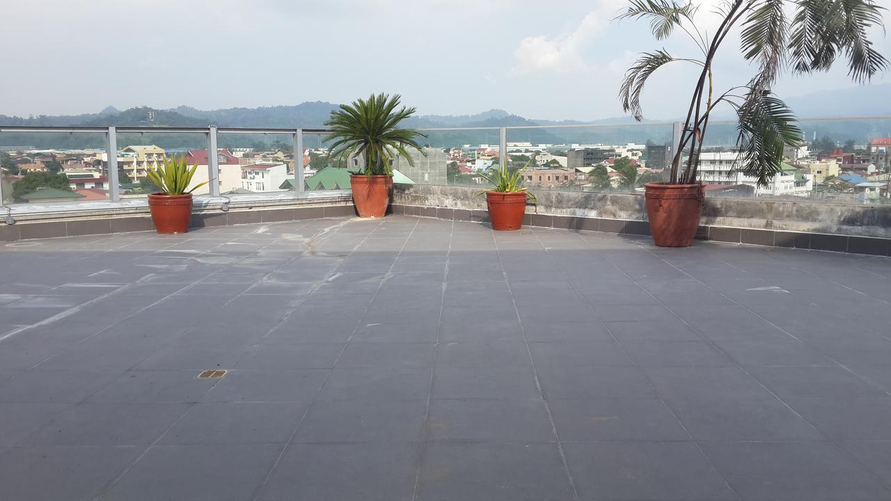 Ybc Grand Hotel Olongapo Bagian luar foto